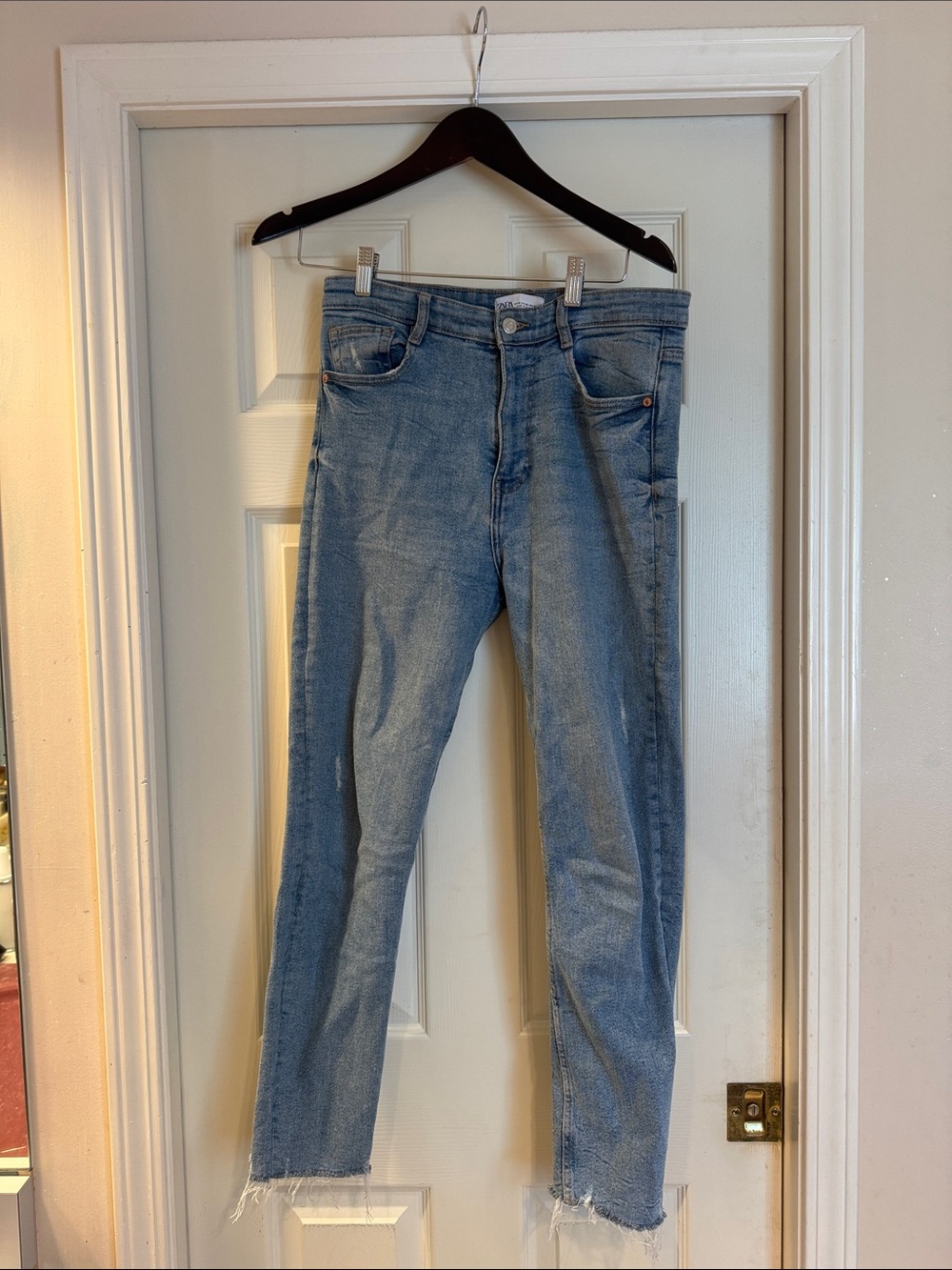 Zara light wash skinny jeans